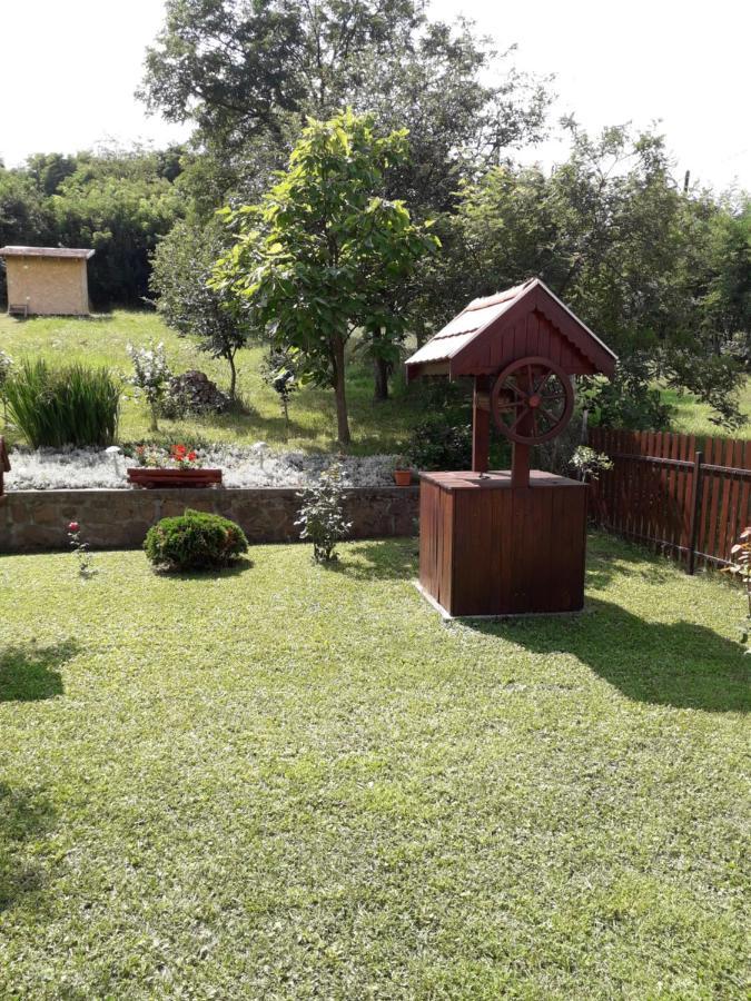 Mátyás Apartman Tard Kültér fotó