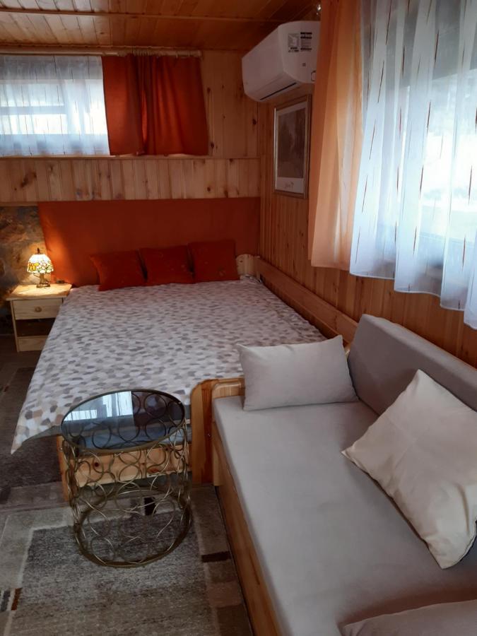 Mátyás Apartman Tard Kültér fotó